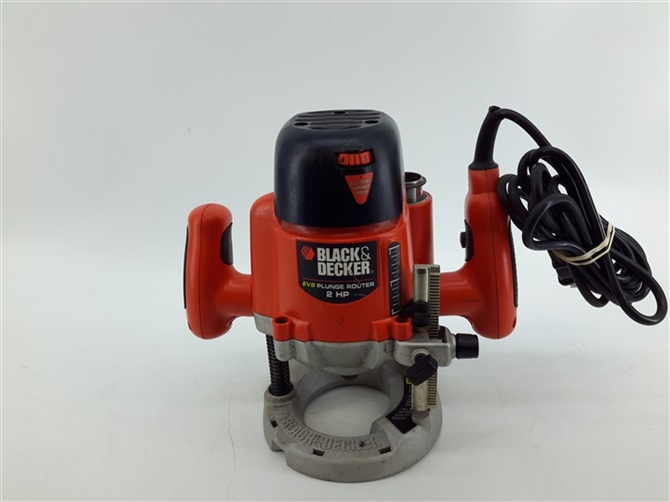 BLACK AND DECKER EVS PLUNGE ROUTER 2HP