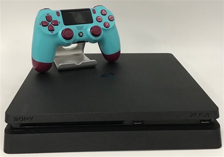 PS4 1TB SLIM WITH CONTROLLER, HOOKUPS